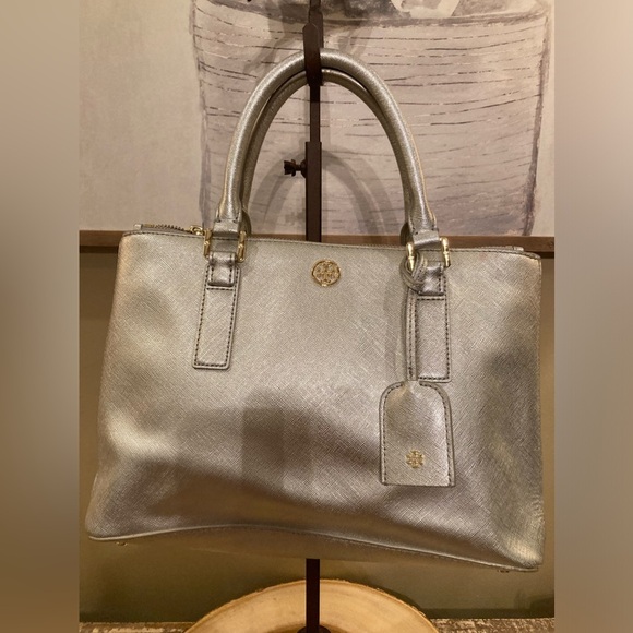TORY BURCH ROBINSON TOTE BAG SAFFIANO LEATHER Crossbody PURSE‎ Silver - Picture 1 of 11